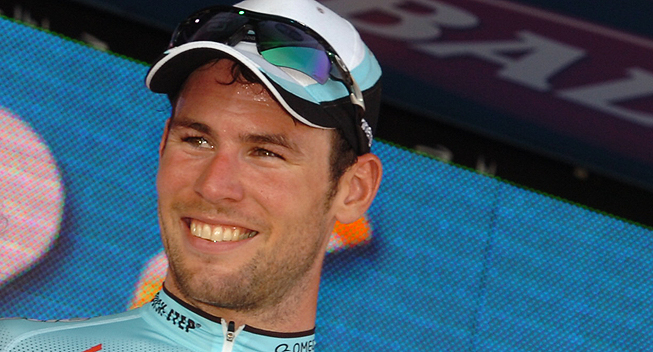 Giro2013 1 etape Mark Cavendish podiet