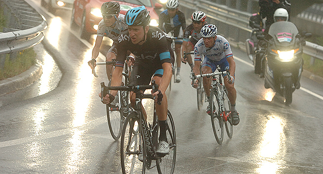 Giro2013 4 etape Bradley Wiggins regnvejr