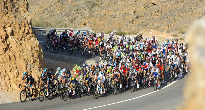 Oman2013 3 etape peloton