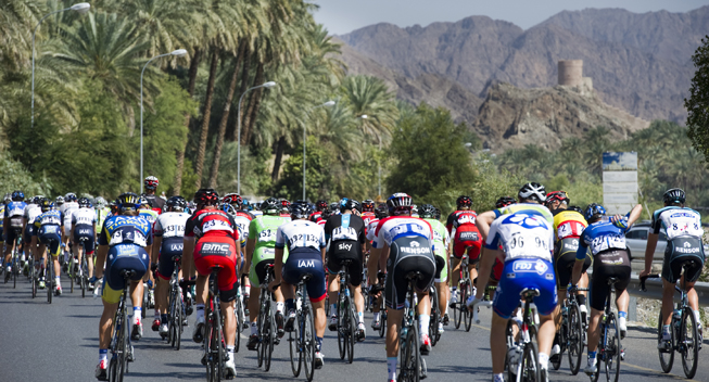 Oman2013 4 etape peloton  
