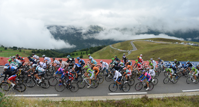Vuelta 2013 15 etape peloton
