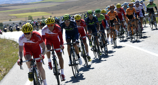 Vuelta 2013 18 etape Cofidis arbejder