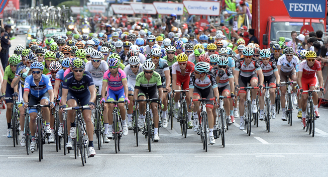 Vuelta 2013 21 etape peloton