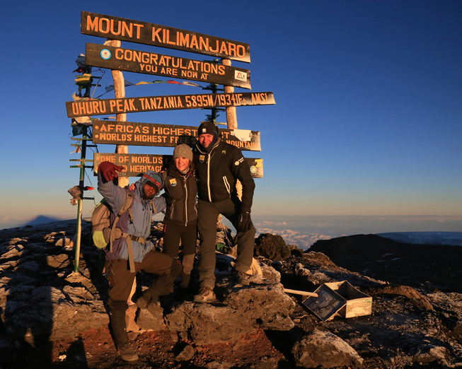Kilimanjaro 2014 Soigneurs P de Coninck og Lynda Cossard