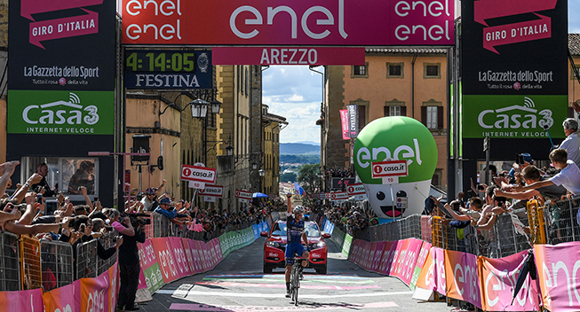 Giro dItalia 2016 8 etape Gianluca Brambilla etapesejr
