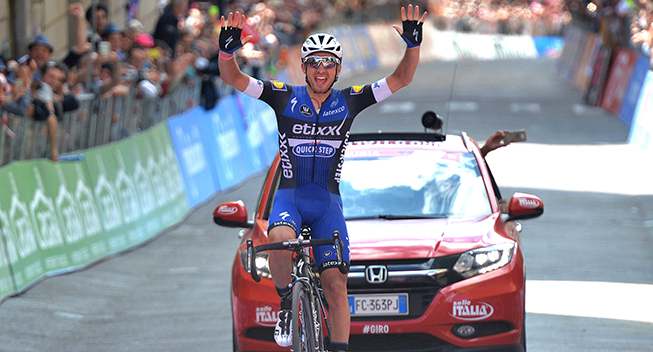 Giro dItalia 2016 8 etape Gianluca Brambilla vinder etapen
