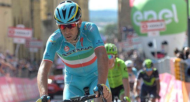 Giro dItalia 2016 8 etape Vincenzo Nibali finish