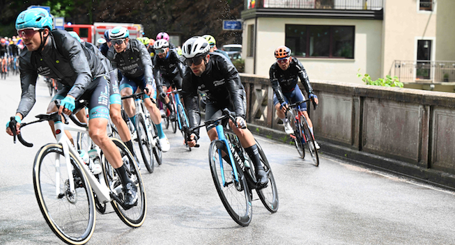 Se highlights fra dagens Giro-etape