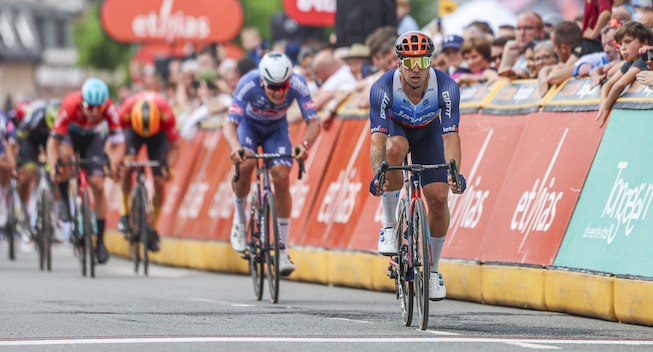 Groenewegen vinder suverænt i Ronde van Limburg - dansker i top-10