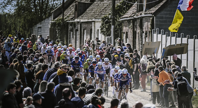 Historisk hurtigt Paris-Roubaix: Her er tre årsager